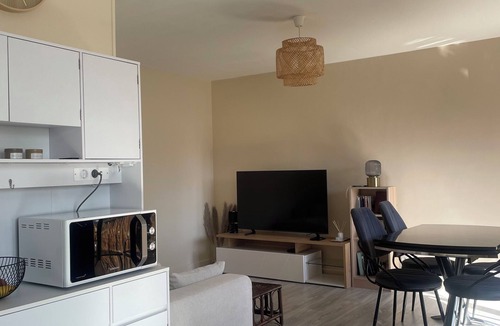 Rumilly Apartment | Bright 3-bedroom apartment between Annecy and Aix-les-Bains 5 passengers Balcony with a view of the mountains
