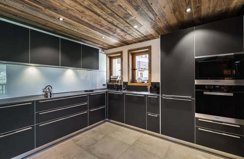 Meribel Village Apartment | Bright 5-bedroom duplex with sauna in Méribel