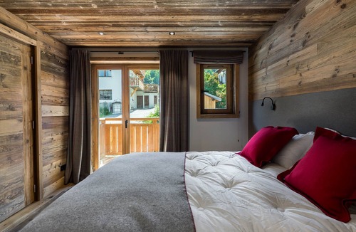 Meribel Village Apartment | Bright 5-bedroom duplex with sauna in Méribel