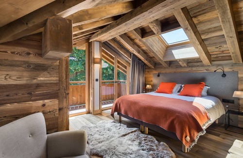 Meribel Village Apartment | Bright 5-bedroom duplex with sauna in Méribel