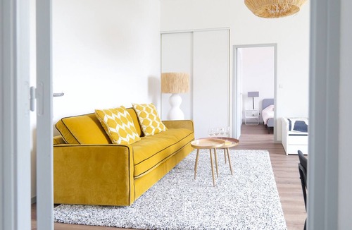 Downtown Angers Apartment | Bright apartment ideally located in the center of Angers