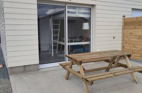 Saint-Fulgent Apartment | Bright furnished studio in the heart of the Vendée bocage