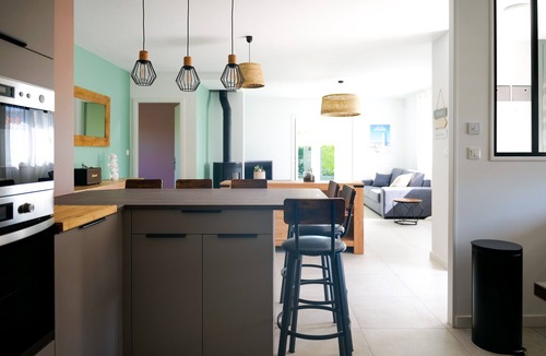 Chateau-d'Olonne Ski Chalet | Bright House with Veranda & Garden – Perfect for Your Holidays in Les Sables!