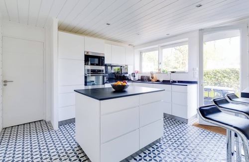 Joncours-Proce House | Bright house close to town center and park