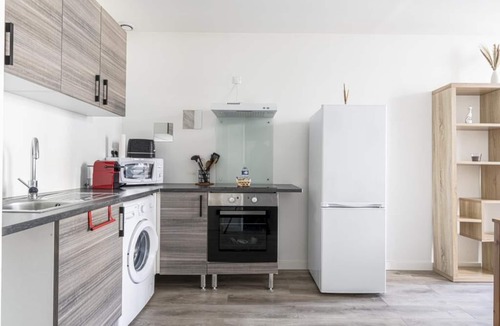 Centre Ville Apartment | Cœur de Pau - Parking included - L'Unique