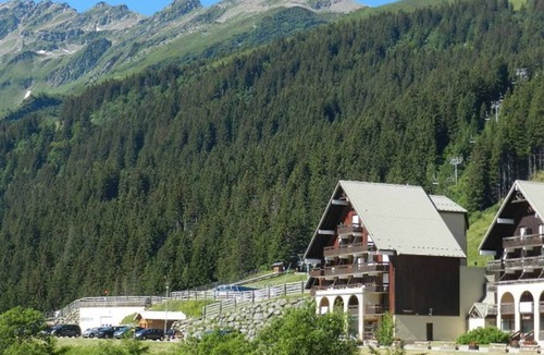 Le Pleynet Apartment | Cabin studio at the foot of the slopes