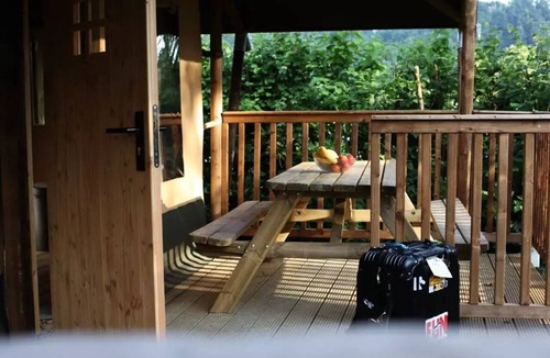 Saint-Pierre-d'Albigny House | Camping du Lac de Carouge * - Ecolodge VIP 3 Rooms 6 persons