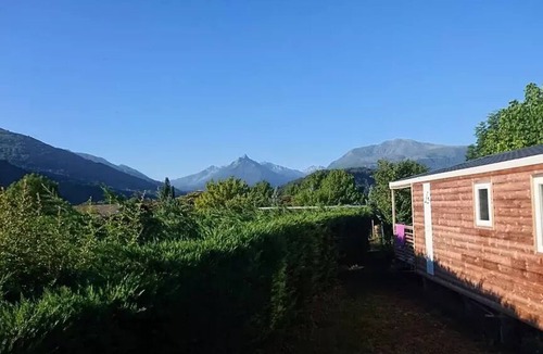 Ayzac-Ost Ski Chalet | Camping Soleil du Pibeste* - Mountain chalet - 1 bedroom = sheets + towels + cleaning for 2 people