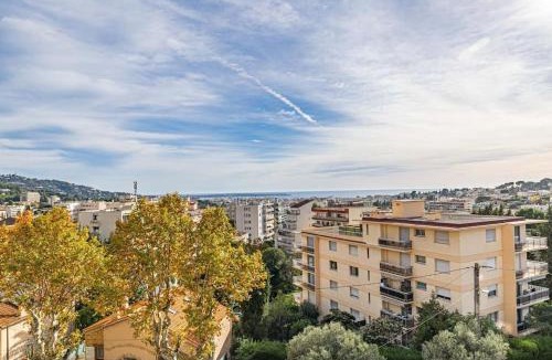 Le Cannet Apartment | CANNET - Appart 4 pers avec vue mer et belles terrasses