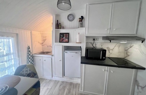 Brive-la-Gaillarde Apartment | Casa Cloutiers #3 - Studio - Hyper Centre Brive