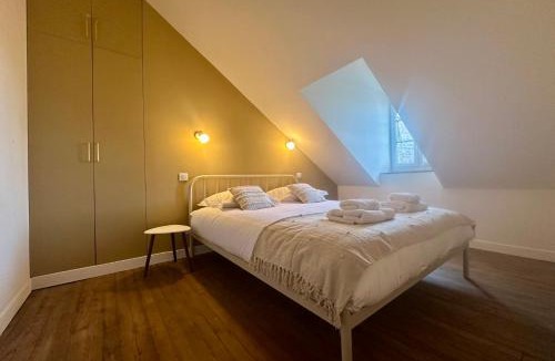 Brive-la-Gaillarde Apartment | Casa Firmin - Joli cocon design à 3' de la gare & 5' du coeur de ville