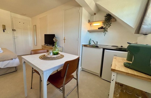 Brive-la-Gaillarde Apartment | Casa Foch #3 - Studio - Proche Hyper Centre