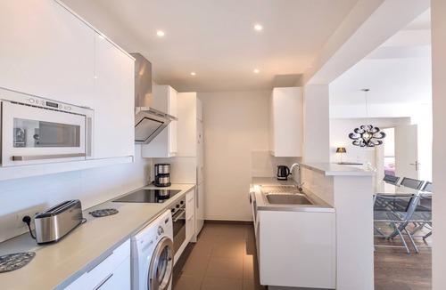 Sainte-Maxime City Centre Villa | CENTRAL VILLA with PANORAMIC SEA VIEWS - SAINTE-MAXIME - SLEEPS 14 !