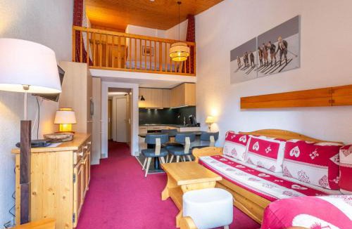 Val-d'Isere Apartment | Centre Val d'Isère - Proche neige et commerces, appartement 4-6 pers. - FR-1-519-19