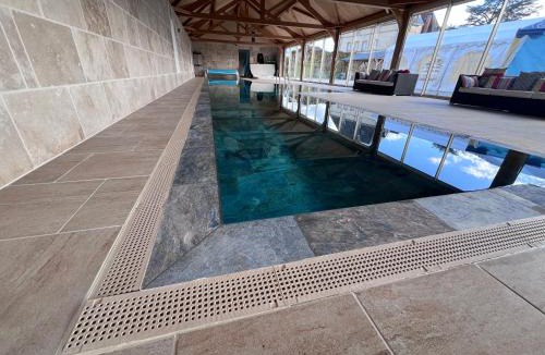 Saint-Bonnet-de-Four Bed & Breakfast | château Camus