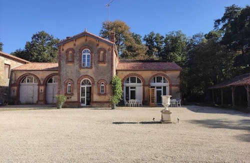 Mouchamps Apartment | Château du Parc Soubise - Gîte Bonfils