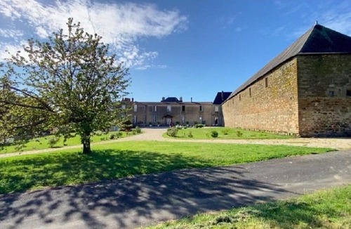 Mouchamps Apartment | Château du Parc Soubise - Gîte Bonfils