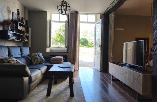 Escos Apartment | ChâtEscos - Estudio en Château