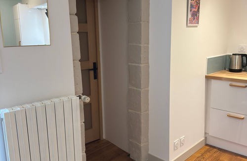 Chateau-Gontier Apartment | Charming apartment ideal for family, friends or business.