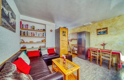La Toussuire Ski Chalet | Chalet Melody - Four Bedroom Chalet, Sleeps 10