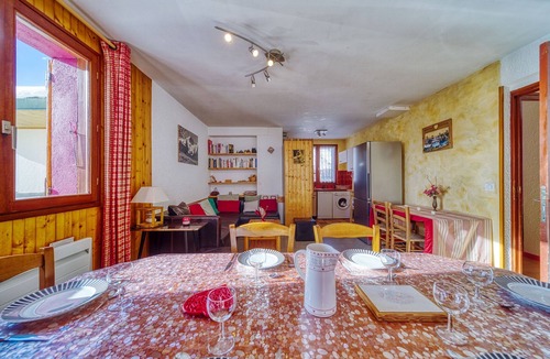 La Toussuire Ski Chalet | Chalet Melody - Four Bedroom Chalet, Sleeps 10
