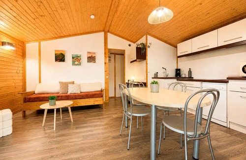 Beynat Other | Chalet 6 pers aux Hameaux de Miel Piscine et Lac