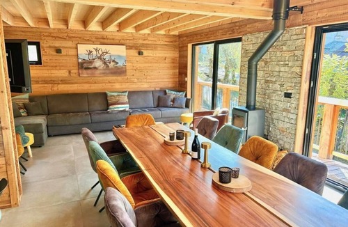 Nancroit Ski Chalet | Chalet, balcony, fireplace or stove, parking, tv, 150m², Peisey-Vallandry