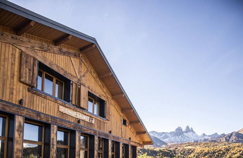 Albiez-Montrond Ski Chalet | Chalet d’Albiez: 360° Mountain Views and Panoramic Terrace