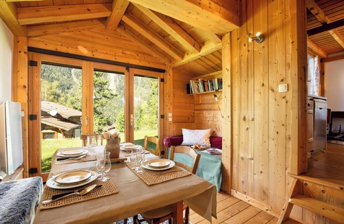 Les Bossons Apartment | Chalet des Cristaux cosy alpine style for 5, Chamonix, France