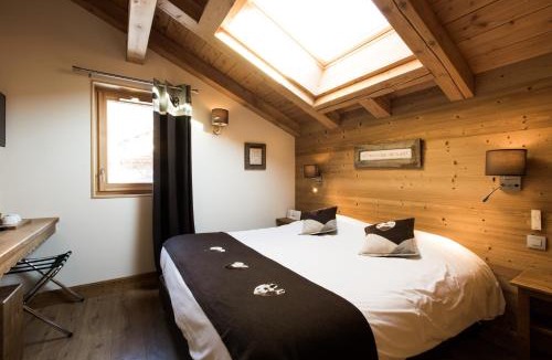 Praz-sur-Arly Ski Chalet | Chalet familial La Griotte avec accès piscine