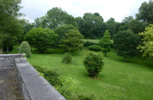 Saint-Hilaire-des-Loges House | Chalet at the Gateway to the Green Venice