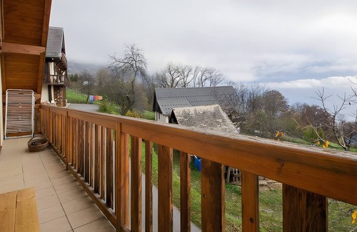 Le Cruet Ski Chalet | Chalet 'La Gelinotte - Jarrier' with Mountain View, Private Terrace and Wi-Fi