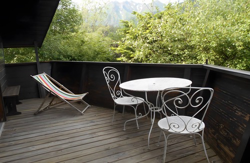 Mont-Dore Ski Chalet | Chalet "Les Sonnailles" with Mountain View, Shared Garden & Wi-Fi