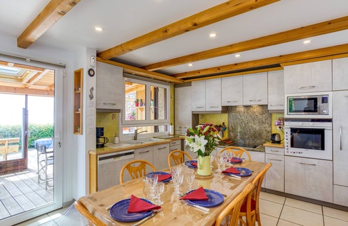 Jarrier Ski Chalet | Chalet Lo Grané - Four Bedroom Chalet, Sleeps 8