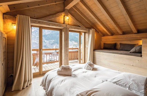 Meribel Village Ski Chalet | Chalet Ourson