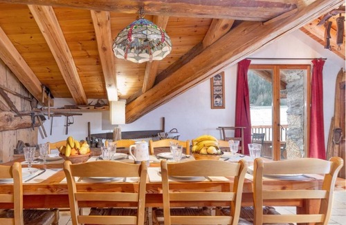 Nancroit Ski Chalet | Chalet, sauna, balcony, fireplace or stove, parking, tv, 125m², Peisey-Vallandry