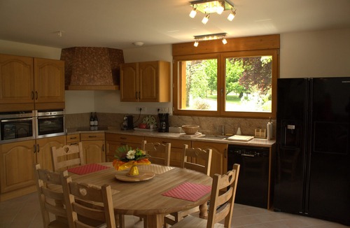 Saint-Pierre-de-Soucy House | Chalet with Panoramic Views of the Alpes.