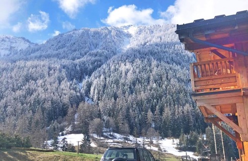 Nancroit Ski Chalet | Chalet, wifi, view mountain, swimming pool, sauna, terrace, fireplace or stove, parking, tv, 180m²