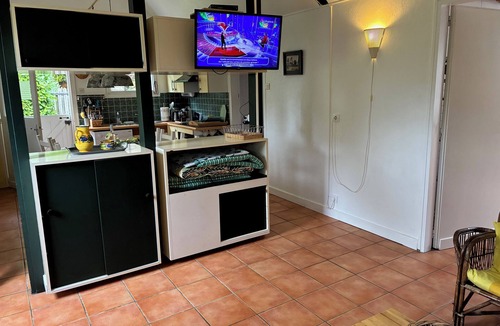 Mimizan Ski Chalet | Chalet with large fenced garden at the foot of the dunes, pets allowed