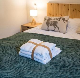 Saint-Jean-de-Maurienne Apartment | Chaleur Alpine XXL Terrace & Mountain View