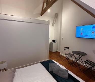 Pons Hotel | CHAMBRE 4 Face au Donjon