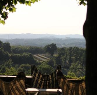 Lissac-sur-Couze Bed & Breakfast | Chambre d'hôtes chez Johannes et Adèle