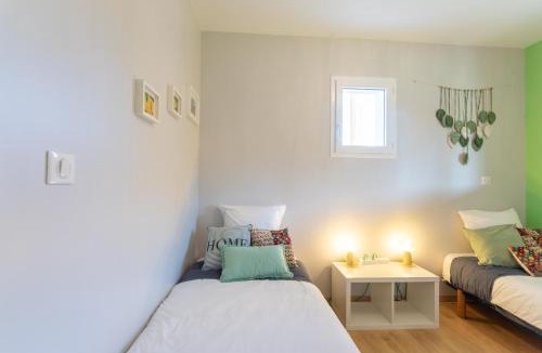 Aroue-Ithorots-Olhaiby Bed & Breakfast | Chambre - Dorine