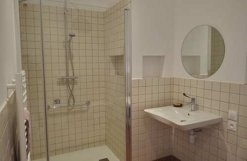 Tourrettes-sur-Loup House | Chambre "l'echinops"