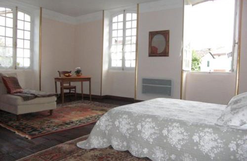 Sorde-lAbbaye Bed & Breakfast | Chambres d'Hôtes Aroha
