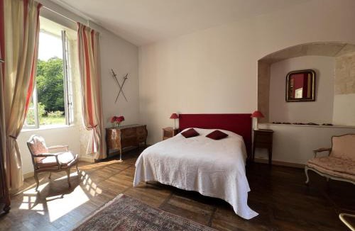 Londigny Bed & Breakfast | Chambres d'hôtes au château du Breuil à Londigny