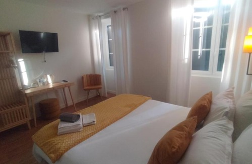 Labatut Bed & Breakfast | chambres d'hôtes numéro 2 Le Bedat côté jardin