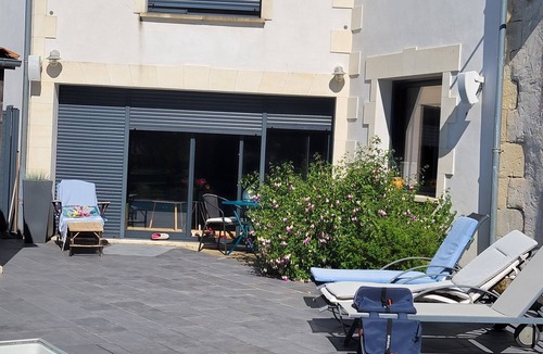 Varzay House | Charentaise house with swimming pool close to the sea in a peaceful setting.