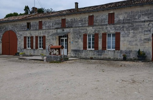 Neuillac House | Charente stone house