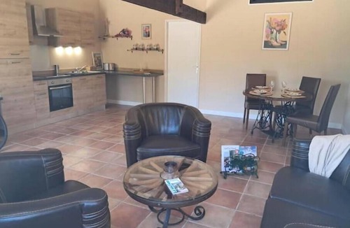 Blanquefort-sur-Briolance House | Charming Vacation Rental in the Périgord Noir. The perfect location for exploring the Southwest.